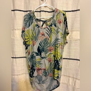 Maurice’s size large